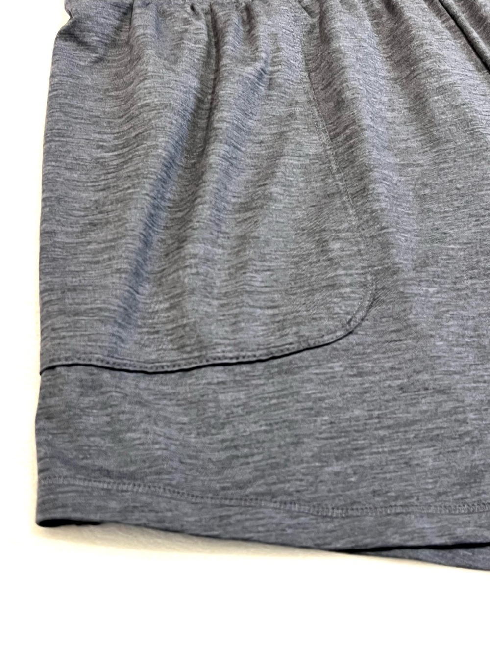All in Motion Charcoal Gray Heather Athletic Shorts Pockets Women’s Size Large - Picture 3 of 16